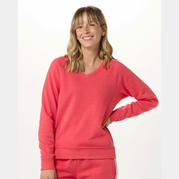 Women's Travel V-Neck Pullover Thumbnail